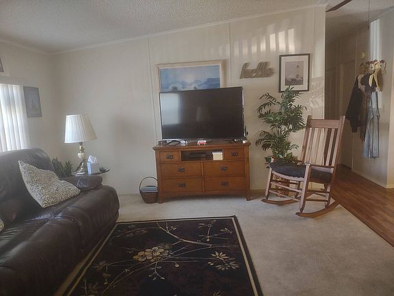5th image of 4617 Steamboat Ave #120