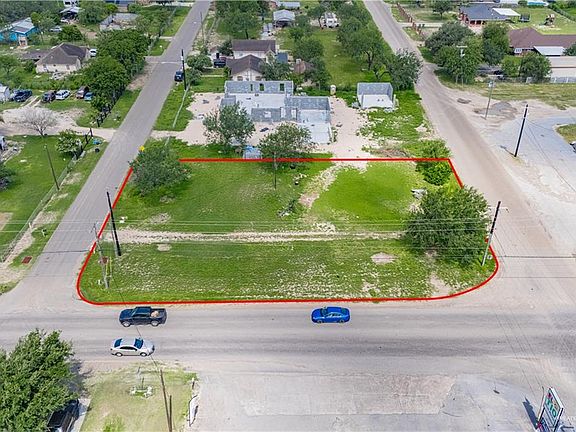 4th image of 1515 G Gonzalez Cir N