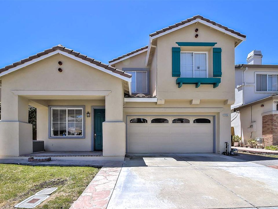 1st image of 34564 Windflower Ln