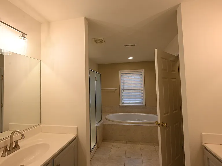 14614 Charter Walk Pl — Photo 24