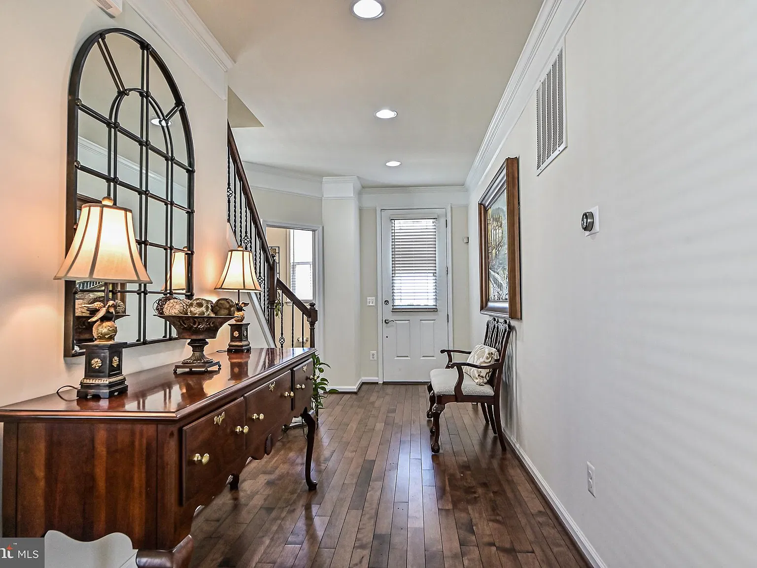 4 bed, 4.5 bath, 3642 sqft, $4,900 — Photo 3