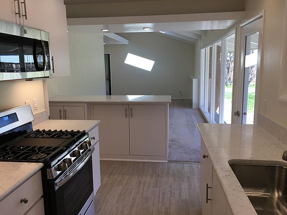5th image of 74 Claire Way