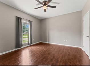 20705 Vincent Acres Cir, Denham Springs, LA 70726