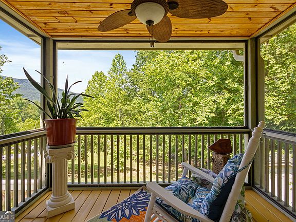 2nd image of 253 Starlight Dr
