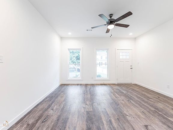 4th image of 102 Leisure Pointe Cv