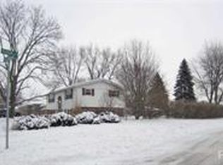 509 Belaire Dr, Washington, IL 61571