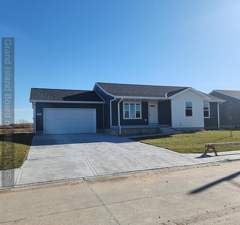 1st image of 613 Kenneth Dr