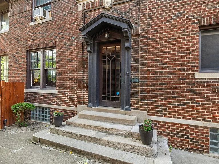 7433 Poe St — Photo 32