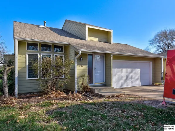 4840 Duxhall Dr, Lincoln, NE 68516
