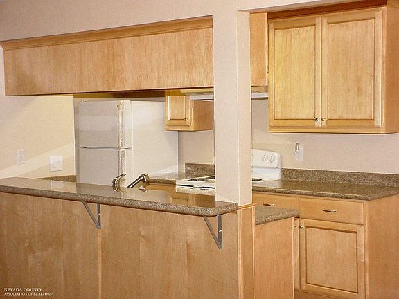 3rd image of 3753 Park Dr APT 2