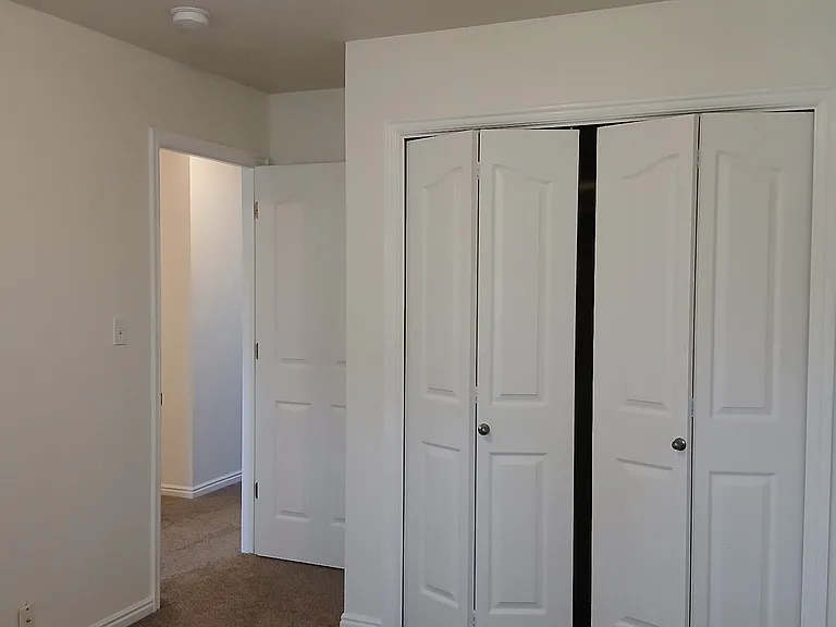 790 E Hamlet Cir N — Photo 18