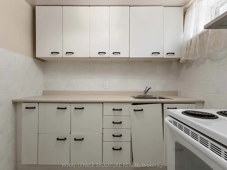 143 Rodda Blvd — Photo 17
