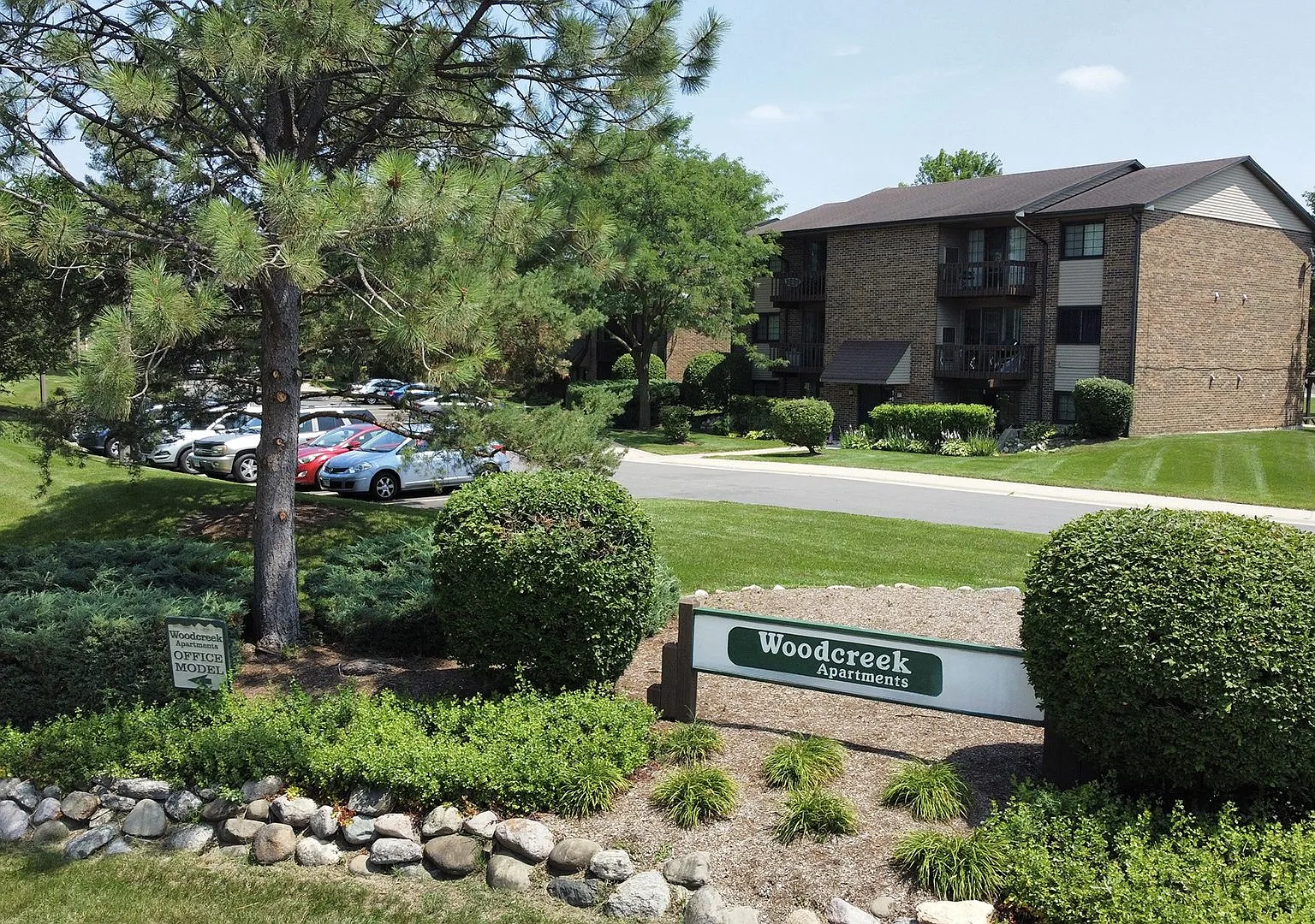 Woodcreek Apartments — Photo 1