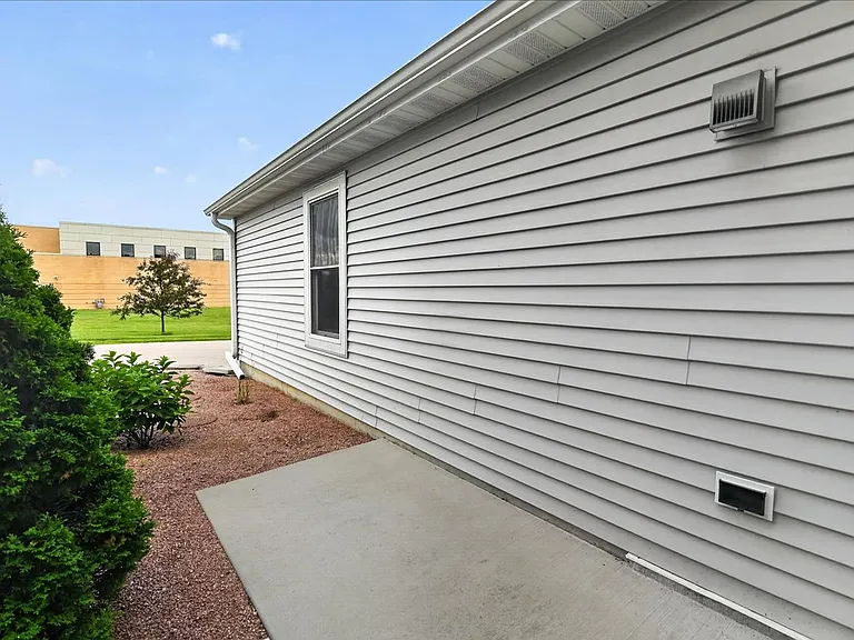 5144 Argus Ln — Photo 31