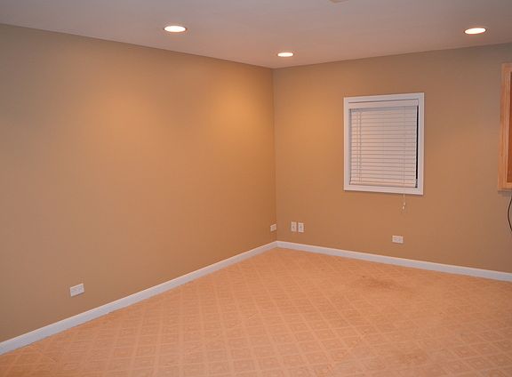 5th image of 1241 Christine Ct