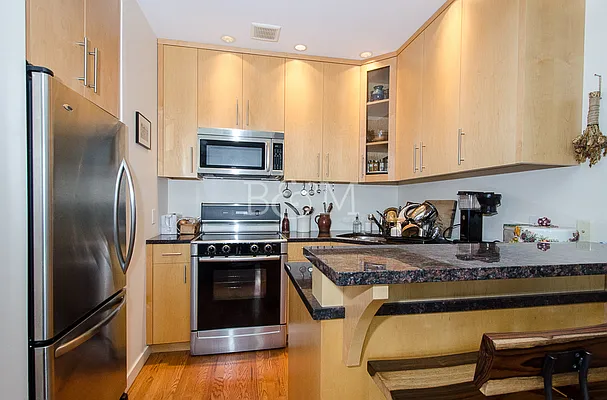 Sold by Brick&Mortar | media 21