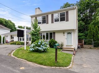 226 Pine Hill Cir, Waltham, MA 02451