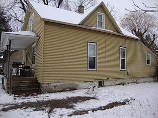 2nd image of 1180 Grover St