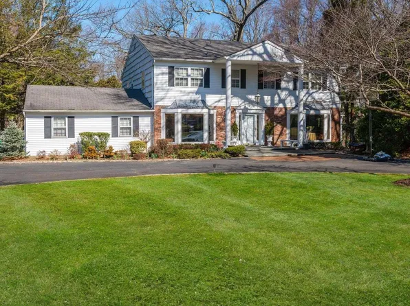 50 Woodland Drive, Oyster Bay Cove, NY 11771