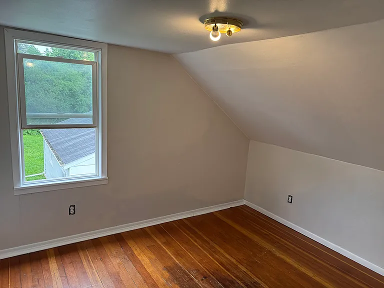 234 Foster St — Photo 10