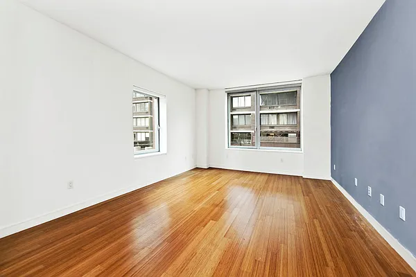 Rented by Keller Williams NYC | media 19