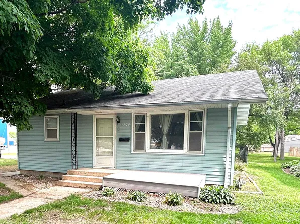 1705 Main St, Emmetsburg, IA 50536