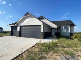 142 N Poplar Ave, Wichita, KS 67214