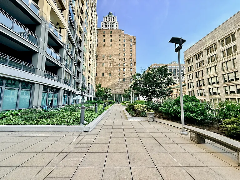 130 N Garland Ct #2110 — Photo 36