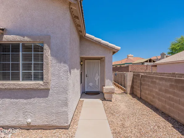 8128 N Ivory Rose Dr, Tucson, AZ 85741