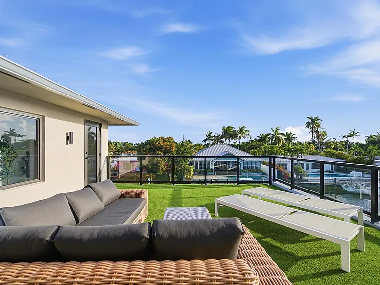 1308 Avocado Isle — Photo 10