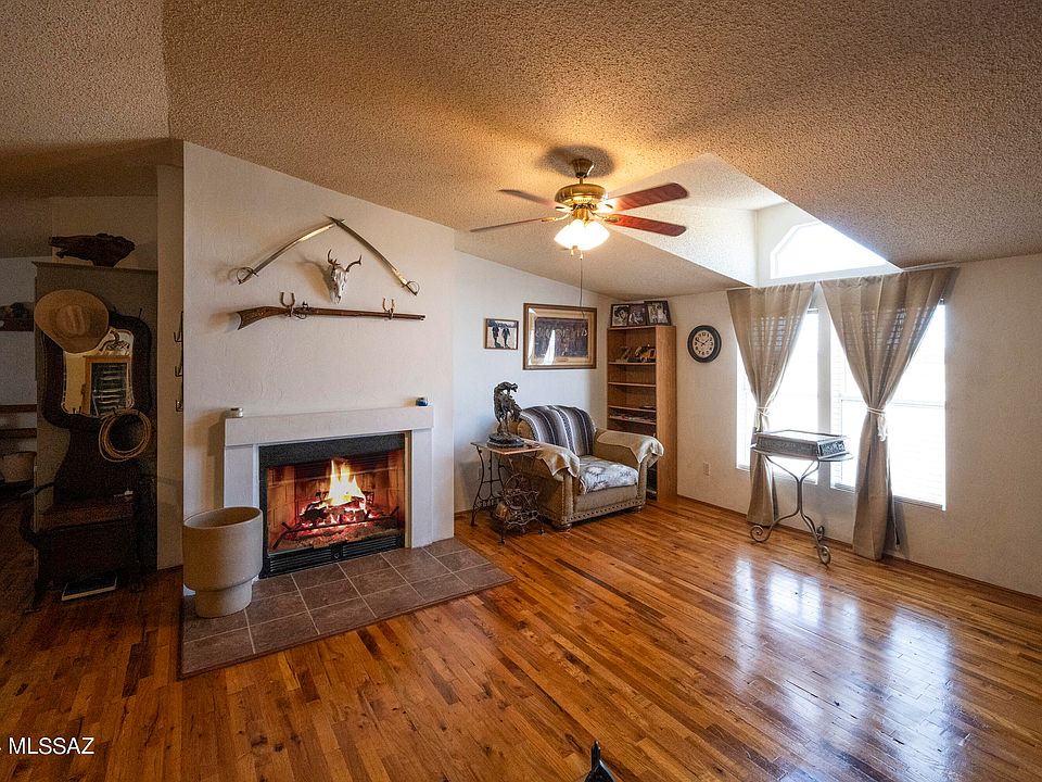 1st image of 14655 W Red Feather Ln