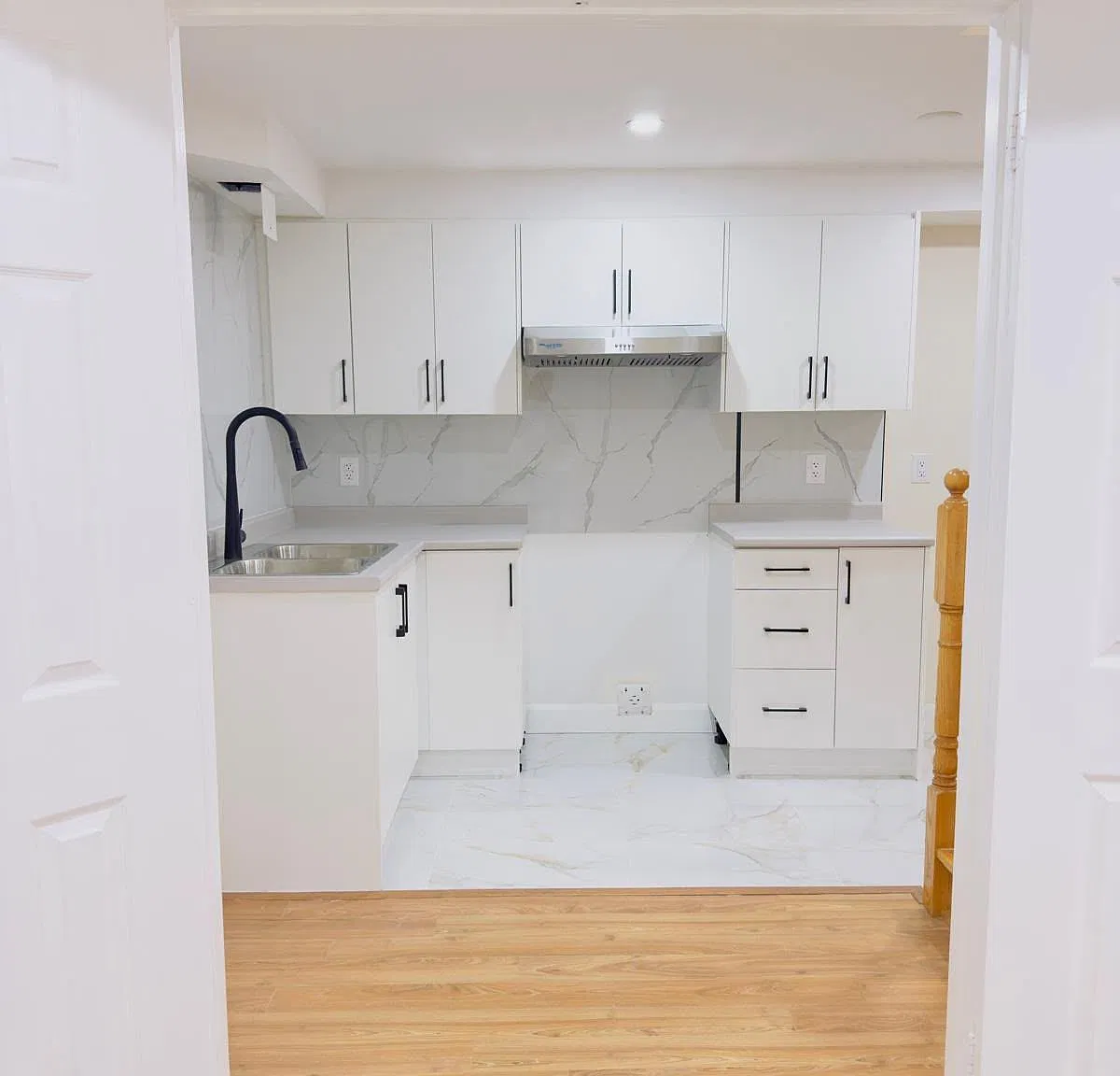 2 bed, $1,900 — Photo 4