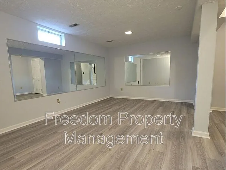 7974 Tyson Oaks Cir — Photo 17