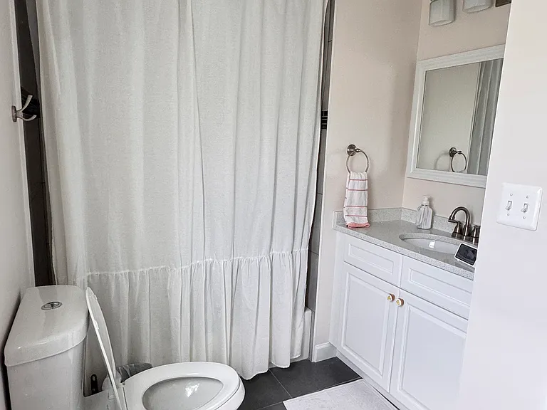 214 Grande View Ave — Photo 17