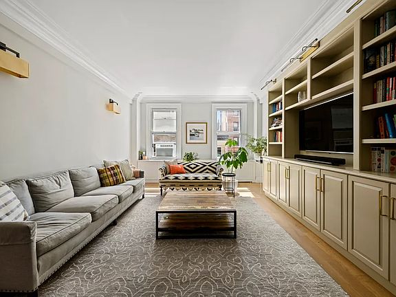 3rd image of 325 W 86th St APT 6B
