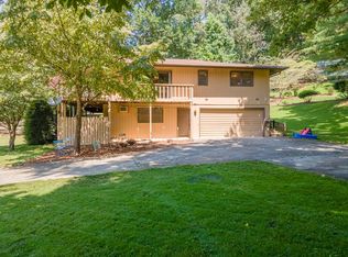 21 Winding Way Dr, Franklin, NC 28734