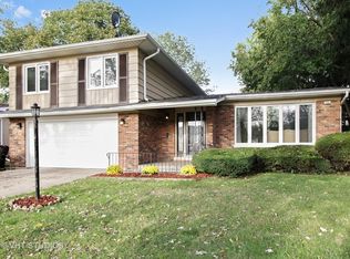 516 N Longwood Dr, Glenwood, IL 60425