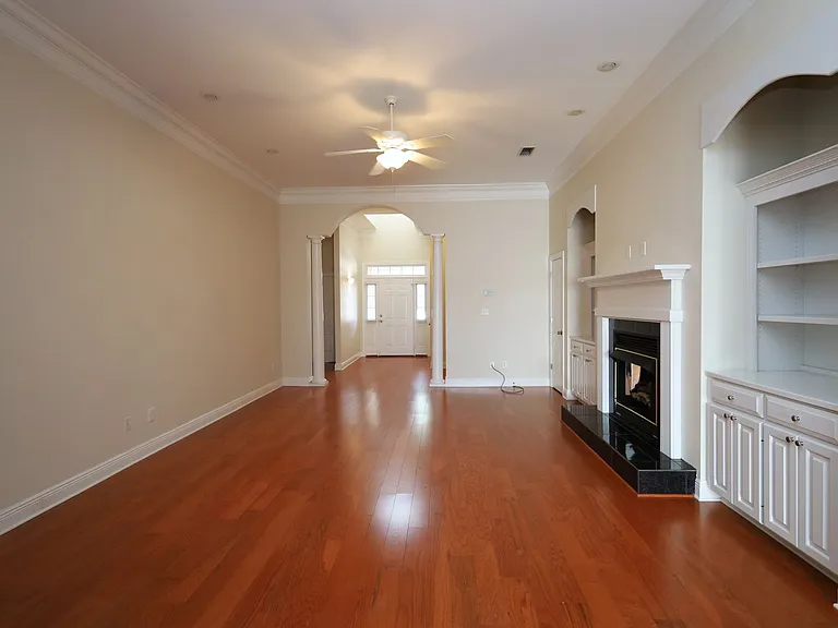3261 Jordan Way — Photo 4