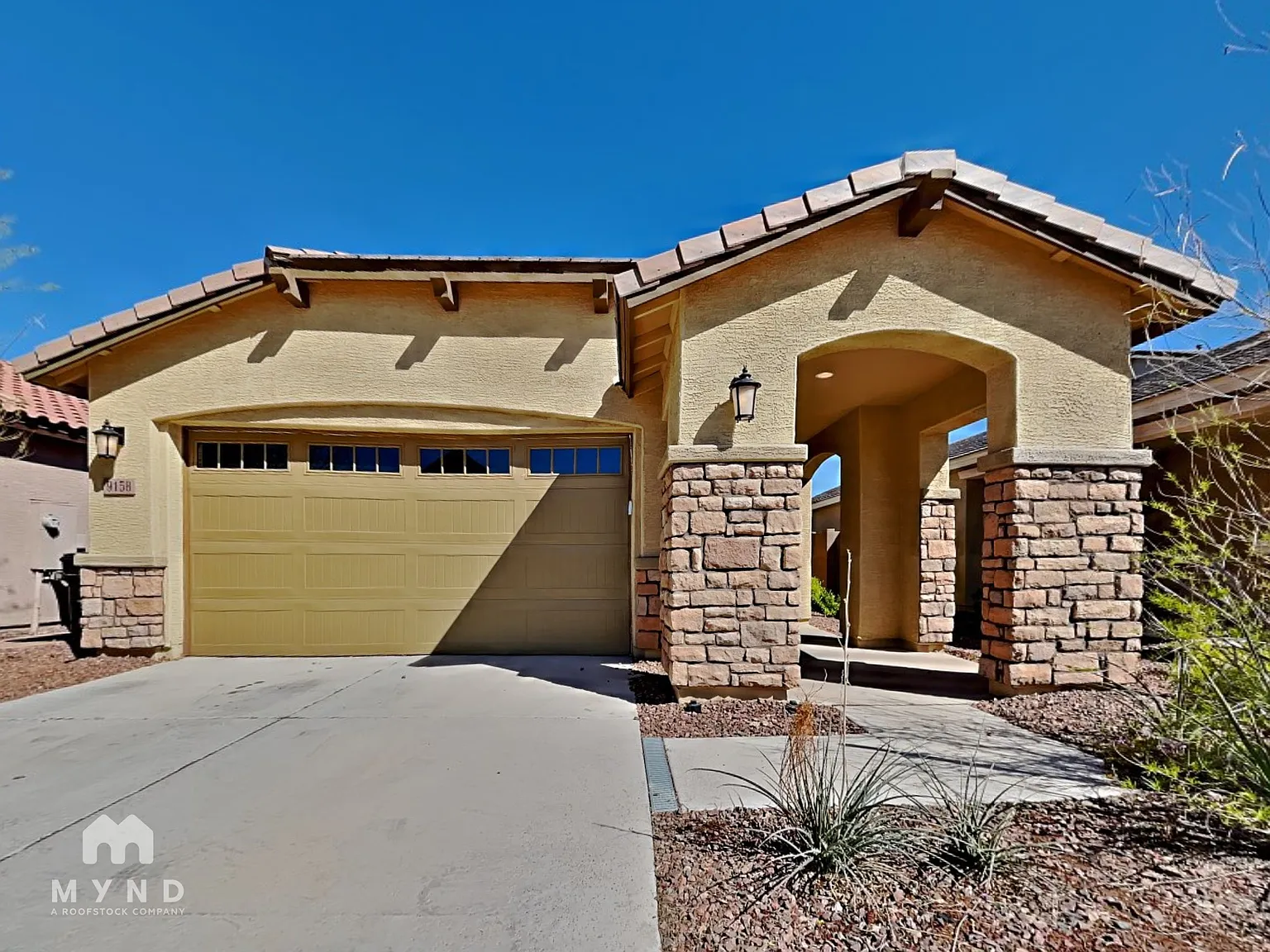 3 bed, 2.0 bath, 1397 sqft, $2,100 — Photo 1