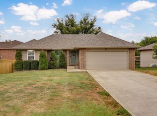 1128 S Brecklyn Rd, Springfield, MO 65802