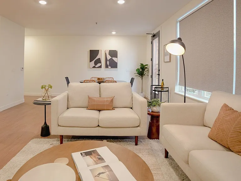 476 Taylor Apartments — Photo 52