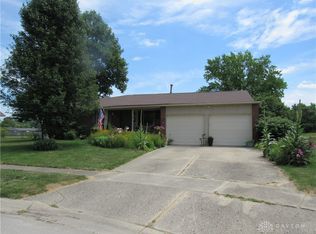 502 Lambert Ln, Englewood, OH