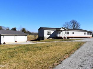 684 Russell Ridge Rd, Crossville, TN 38555