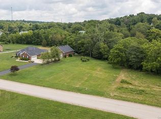 4007 Westoak Valley Dr, Georgetown, IN 47122