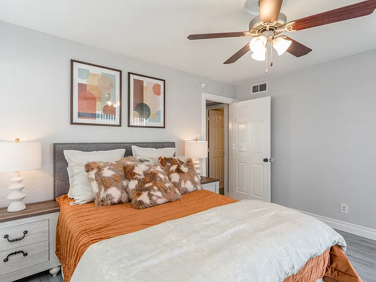 Casa Verde Apartments — Photo 22