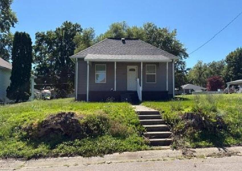 1st image of 717 Cleveland St