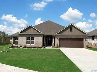 105 Tanner Drake Ct, New Market, AL 35761