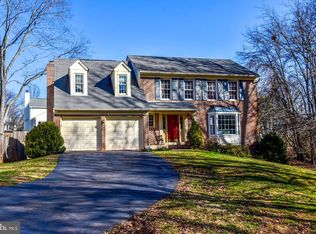 13474 Stream Valley Dr, Chantilly, VA 20151