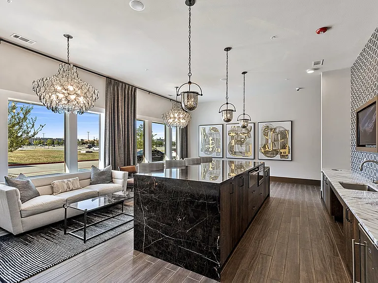 Waterford Market Apartments — Photo 12