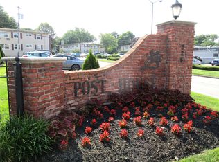 324 Post Ave APT 8J, Westbury, NY 11590